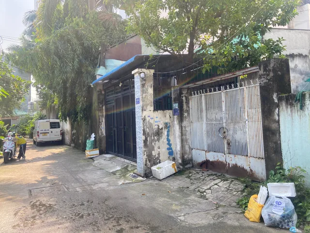 5 tỷ. Bán đất tặng nhà c4. 86m2. Ngang 4.5. Trường chinh. Tân thới nhất