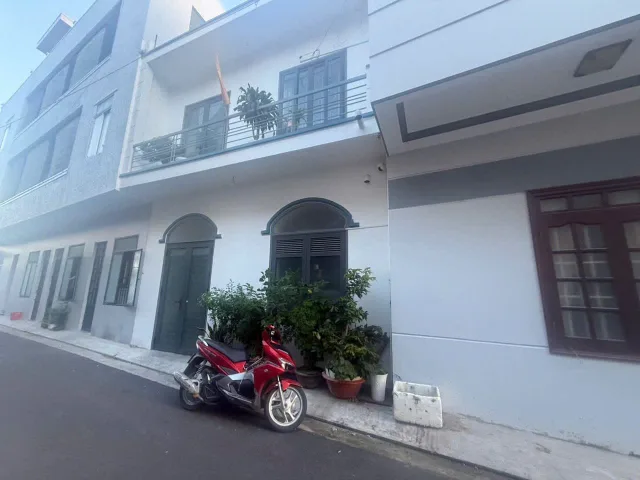 Bán Nhà riêng 30m2 có sẵn 30 m2 thổ cư giá 2.45 tỷ tại Phường Vĩnh Hải Thành phố Nha Trang Khánh Hòa
