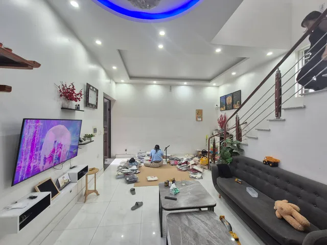 🏠 BÁN NHÀ 2 TẦNG QUỲNH CƯ – HÙNG VƯƠNG, HỒNG BÀNG Giá chỉ 1,5 tỷ
LH 0979087664