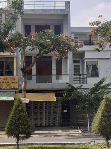 Bán Tòa nhà - Building 100m2 có sẵn 100 m2 thổ cư giá 10.5 tỷ tại 350 Phường Hòa Thọ Đông Quận Cẩm Lệ Đà Nẵng