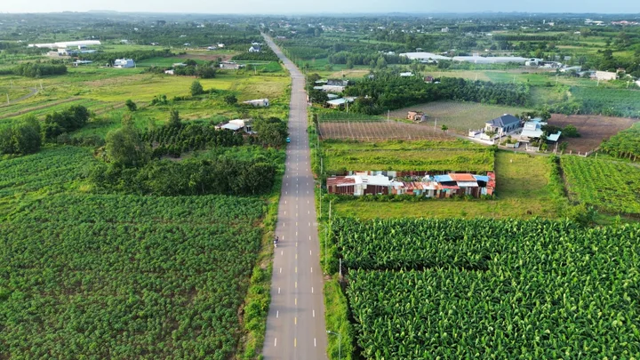 36m mặt tiền đường 992 phủ hồng toàn bộ.