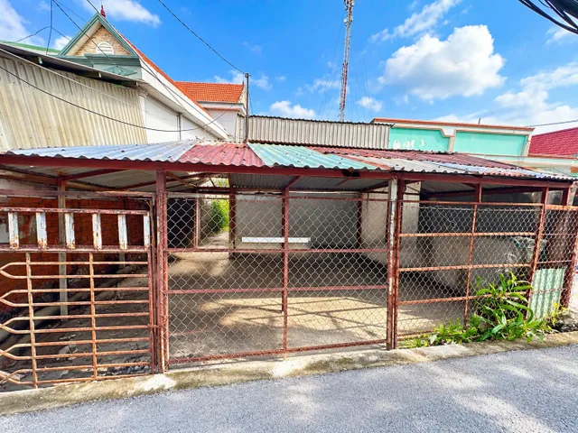 Bán 252m2 đất, giá 7tỷ, sổ hồng riêng, hẻm xe hơi, sát đường Nguyễn Bình