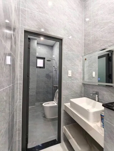 NHÀ LẦU MÁI THÁI ĐẸP – NGAY CÂY XĂNG THẠNH PHÚ, 1 TỶ 680