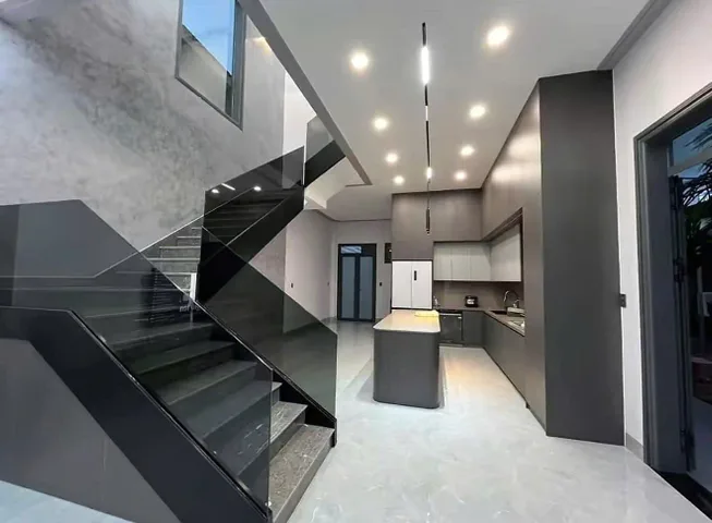 Xuất Hiện Căn Nhà Lầu Vừa Hoàn Thiện Ngay Gần Cổng 2 Sân Bay Biên Hòa Chỉ 450tr Nhận Nhà Ngay.