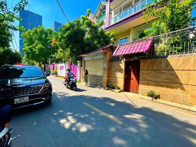 BÁN CĂN SIÊU BIỆT THỰ SÂN VƯỜN ĐẲNG CẤP NHẤT TÂY HÒ-DT 345M2 3 TẦNG MT 20M - GIÁ 153.9 TỶ