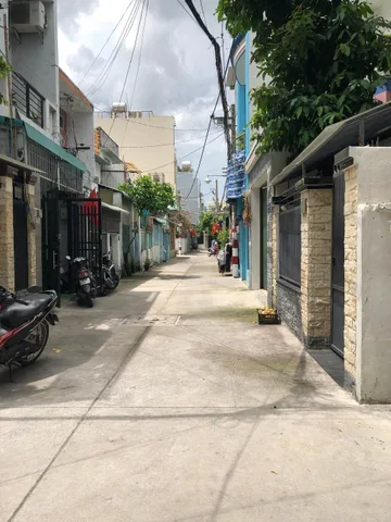 Bán nhà Gần chợ tân hương - gò dầu, trước nhà 4m , 63m2, 2 tầng chỉ 5tỷ8 thương lượng chính chủ