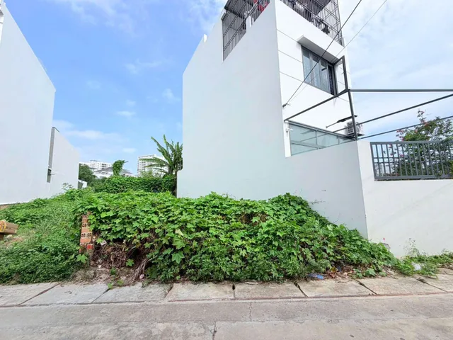 Bán Đất 94m2 có sẵn 94 m2 thổ cư giá 3.2 tỷ tại Đường Cầu Dứa - Phú Nông Xã Vĩnh Ngọc Thành phố Nha Trang Khánh Hòa