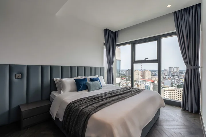 Cần bán hoặc Căn Hộ Lancaster Legacy, DT: 105m2, 3PN, 3WC, nhà mới đẹp. Giá bán: 24 tỷ