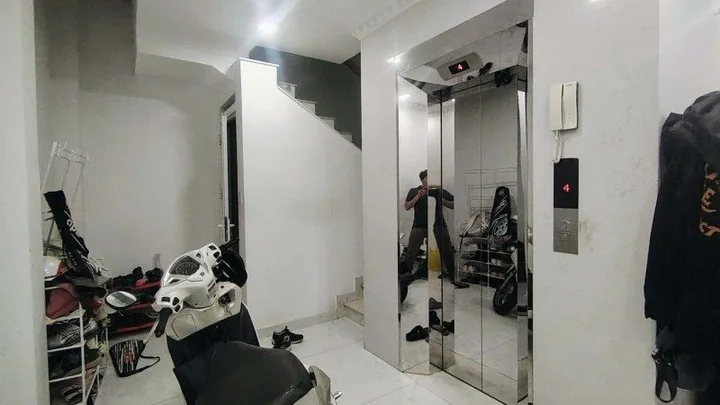 Hạ mạnh nhà mặt tiền Phùng Văn Cung, P.4, Phú Nhuận, 4.3x10m, 6 tầng, chỉ 12.8 tỷ