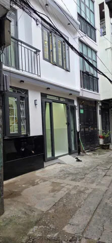 Bán Nhà riêng 40.4m2 có sẵn 40.4 m2 thổ cư giá 5.85 tỷ tại đường Lạc Long Quân Phường 08 Quận Tân Bình TP. Hồ Chí Minh
