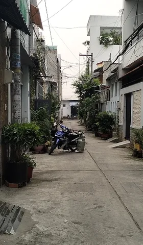 Gò Xoài thông ra Lê Thúc Hoạch - hẻm xe hơi 5m - 60m2 - 4 tầng + ST ( có phòng thờ )