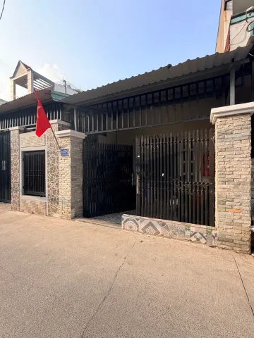 4 TỶ – HXH NGUYỄN VĂN QUÁ – XE HƠI NGỦ TRONG NHÀ (M17A)