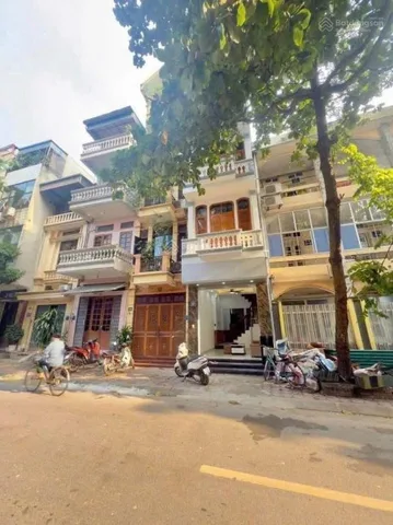 Cho thuê nguyên căn phố Nguyễn Viết Xuân vừa ở vừa kinh doanh 35m2, 4 tầng