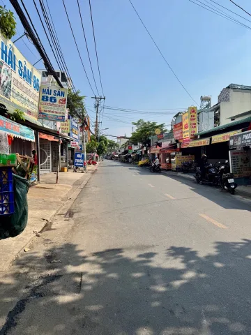 Bán Nhà riêng 107m2 có sẵn 107 m2 thổ cư giá 11 tỷ tại Đường Đông Hưng Thuận 2 Phường Đông Hưng Thuận Quận 12 TP. Hồ Chí Minh