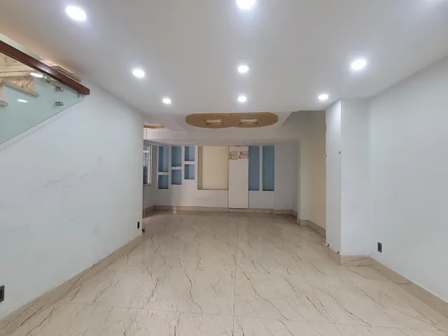 🏦 Nhà  Mặt Tiền Cộng Hoà Kinh Doanh Đa Ngành 5Tầng BTCT có Thang Máy- Gần 100m2 chỉ hơn 14Ty TL