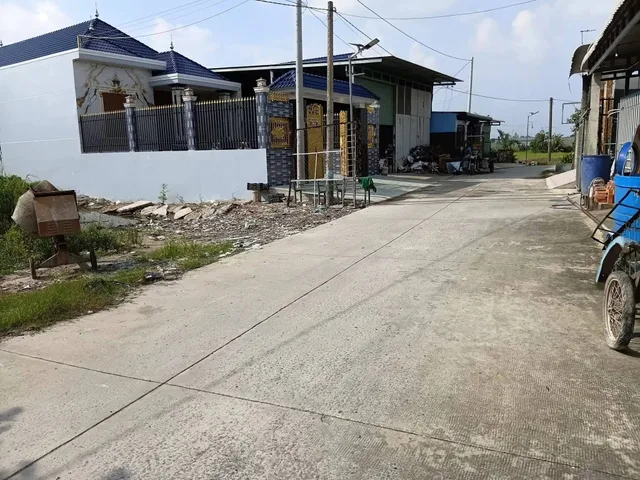 Bán nhà giá rẻ xã Đức Hòa Thượng đường beton 6m dt 135m2 full thổ giá 1,2 tỷ