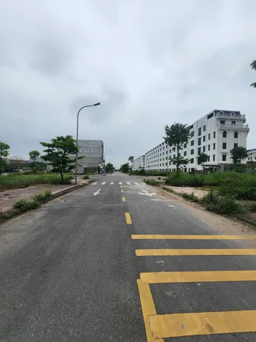 Bán Lô Đông Đô, Làn 2 Đường 287, Việt Đoàn, Tiên Du Mt 5m Dt 90m2 Giá 3.75 Tỷ lh e Điệp 039577736