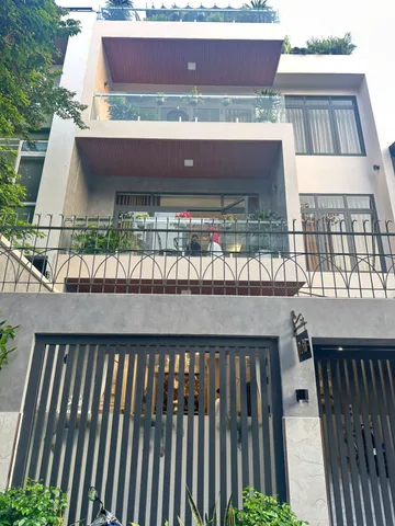 🌟 QUẬN 5 – BIỆT THỰ VIP NGUYỄN CHÍ THANH – 8x20M – TRỆT 3 LẦU + 2 SÂN THƯỢNG – GIÁ 45 TỶ!
