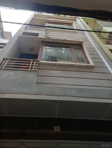 Cho thuê nhà nguyên căn tại Khuất Duy Tiến - Thanh Xuân. Ô tô đỗ cửa