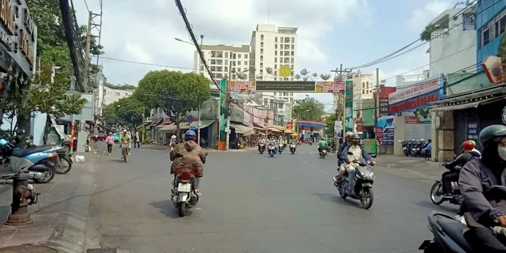 Bán Nhà 300m2 Mặt Tiền Đường Lê Quang Định phường 5 quận Bình Thạnh thành phố Hồ Chí Minh, sổ hồng 55 tỷ.