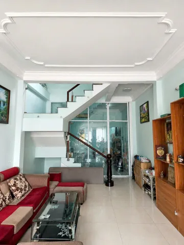 Bán Nhà Tô Ngọc Vân Quận 12 - 68,2m² 3 Tầng, 2 Mặt Tiền Kinh Doanh, Sát Vách Gò Vấp