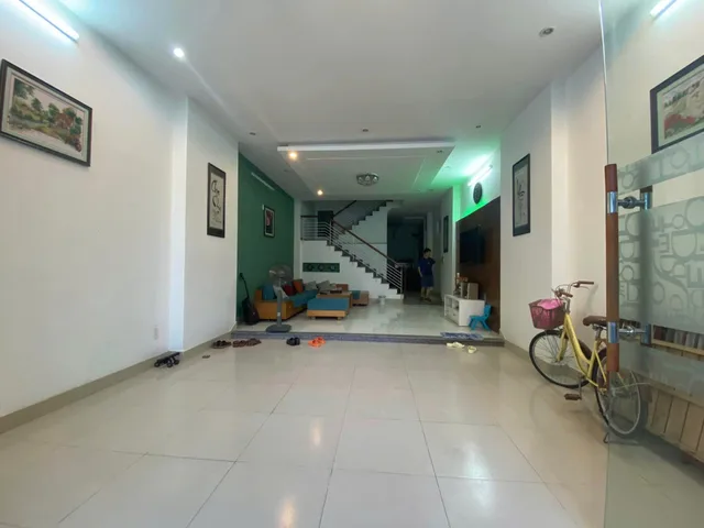 Cho thuê nhà nguyên căn 3 phòng ngủ khu Khuê Mỹ Đông