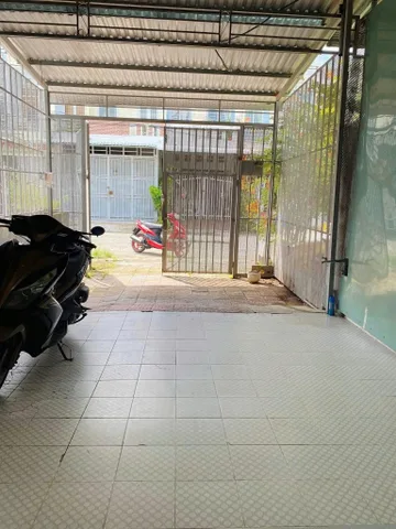 2 sẹc Tô Kí vào căn nhà 1 trệt 1 lầu giá 1 tỷ 050, mua bán sổ sẵn.