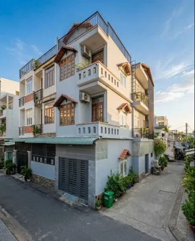 GIÁ HIẾM_Căn Góc 3 Tầng Hẻm oto_Ngang 5m nở hậu nhẹ_Đường số 4_Trường Thọ_Thủ Đức