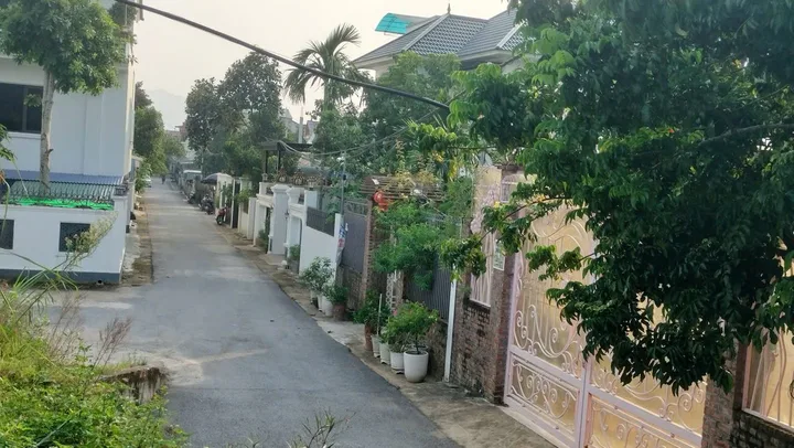 Bán Đất 312.8m2 có sẵn 312.8 m2 thổ cư giá 5 tỷ tại Phường Tân Thịnh Thành phố Hòa Bình Hòa Bình