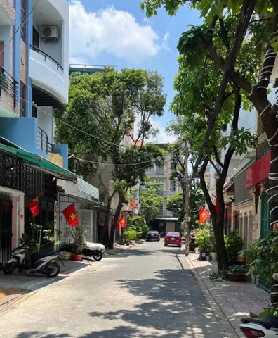 Bán Nhà riêng 49m2 có sẵn 49 m2 thổ cư giá 10.4 tỷ tại đường Nhất Chi Mai Phường 13 Quận Tân Bình TP. Hồ Chí Minh
