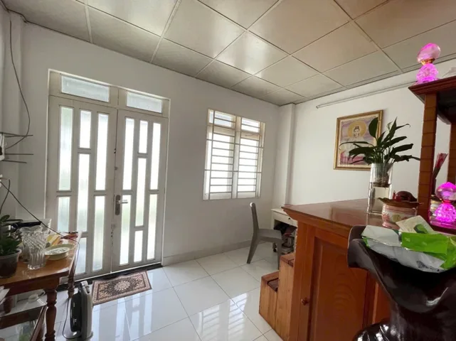 SÁT MẶT TIỀN LÊ VĂN PHAN 49M² 3 TẦNG 3PN HẺM XE HƠI 7 TỶ