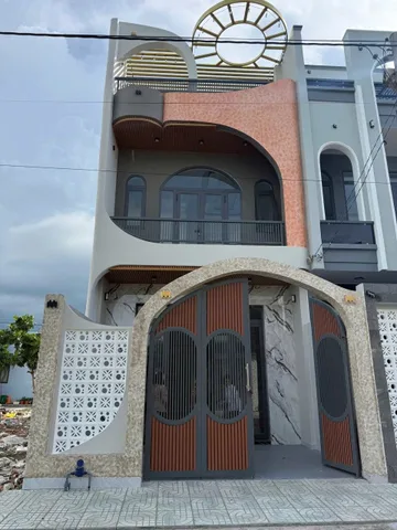 chủ kẹt tiền cần bán gấp nhà long an