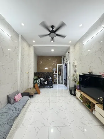 NHÀ 3 TẦNG-ÔTÔ ĐỖ CỬA-KẾ ĐH VĂN LANG PHAN VĂN TRỊ-52M2(4x13) 4PN 5.9TỶ