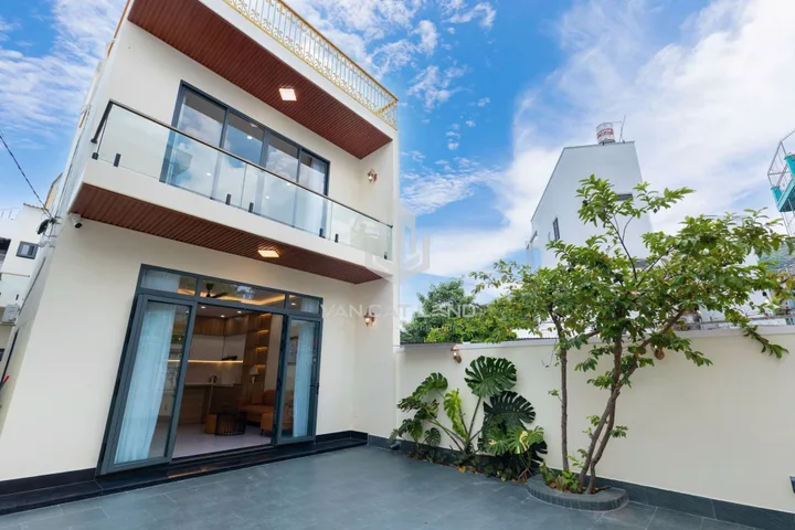 🏡 BÁN VILLA MINI 1 TRỆT 1 LẦU HẺM Ô TÔ MẠC ĐĨNH CHI, P.4 – 127,6M² FULL THỔ CƯ – NGANG 6,1M – 10,5 TỶ