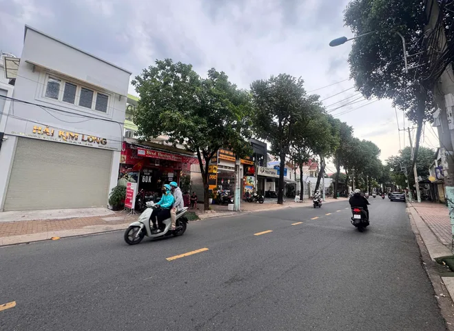 Bán Nhà riêng 552m2 có sẵn 496 m2 thổ cư giá 42 tỷ tại Đường SỐ 6, PHƯỜNG LINH CHIỂU Phường Linh Chiểu Quận Thủ Đức TP. Hồ Chí Minh