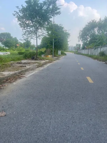 KHU ĐẤU GIÁ THÔN TĂNG BẢO - CỰC ĐẸP - VỈA HÈ - XE TẢI TRÁNH THÔNG