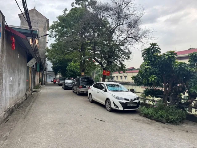 Bán nhà trung tâm Từ Sơn, ô tô thông, giá nhỉnh 4 tỷ