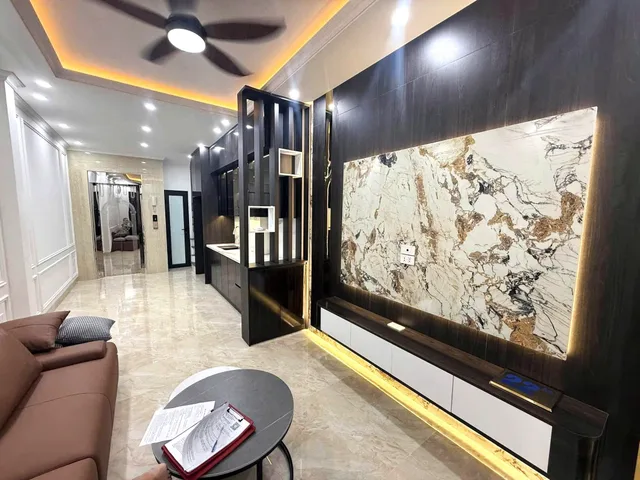 Cho thuê nhà 5 tầng THANG MÁY ngõ 123 VÕ CHÍ CÔNG - XUÂN LA, Tây Hồ. 19 triệu/ tháng. Ưu tiên: Hộ Gia Đình, Người nước ngoài, Nhóm đi làm