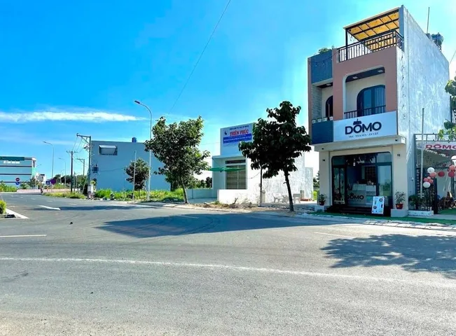 Nền thổ cư 200m2 (10x20) KDC Tây Nam, Thủ Thừa, bank định giá 2.5 tỷ, bán gấp 2 tỷ TLCC