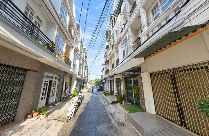 Bán Nhà riêng 3 tầng tại Trung Trâm Đà Lạt