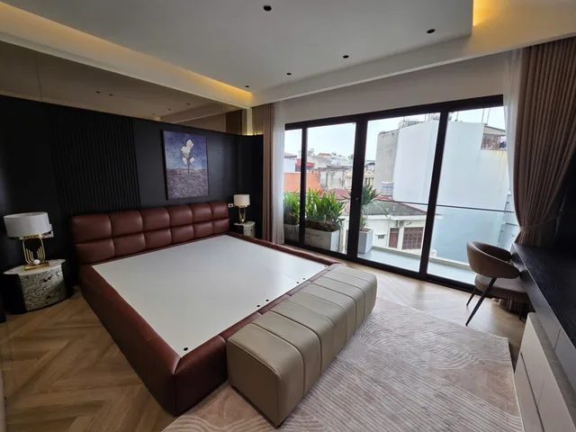Bán Nhà riêng 50m2 có sẵn 50 m2 thổ cư giá 16.6 tỷ tại xx - Chọn - Phường Bồ Đề Hà Nội