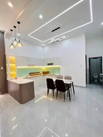 Gia đình cần chia tài sản bán gấp căn nhà lầu gần hành chính công Phường Tân Triều. Giá 1tỷ6. Trả trước 400Triệu nhận nhà