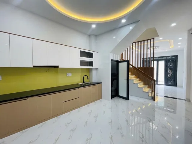 KẾ CHỢ BÀ CHIỂU BỆNH VIỆN GIA ĐỊNH HXH 50M² 4 TẦNG BTCT 4PN 4WC 8,39 TỶ