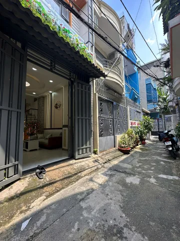 Nhà Quang Trung, P.11, Gò Vấp - Đường xe hơi - Ngay chợ Hạnh Thông Tây - Giá 4,5 tỷ