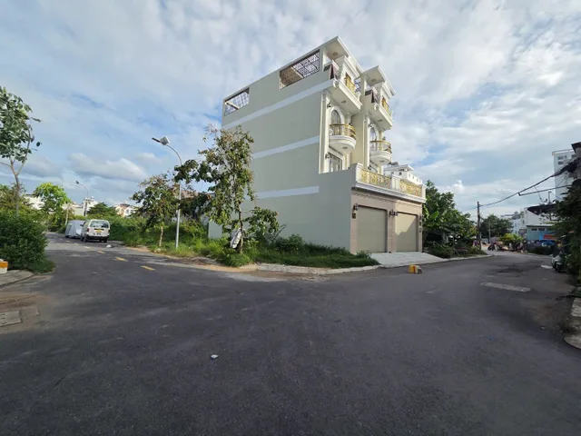 Bán Đất 61.8m2 có sẵn 61.8 m2 thổ cư giá 4.6 tỷ tại Đường Huỳnh Tấn Phát Thị trấn Nhà Bè Huyện Nhà Bè TP. Hồ Chí Minh
