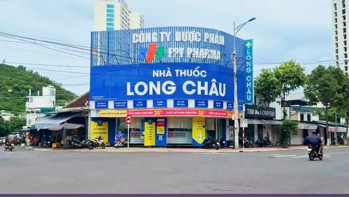 Góc 2 mặt tiền, nhà mặt tiền Dương Hiến Quyền & Điện Biên Phủ (đi ra biển 100m). Dt 101.4m2. Giá 25ty