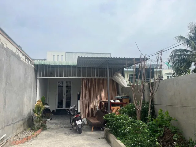 Bán Nhà riêng 11m2 có sẵn 111 m2 thổ cư giá 4 tỷ tại Xã Vĩnh Thái Thành phố Nha Trang Khánh Hòa
