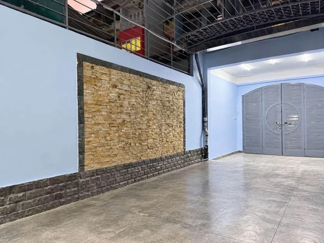 Cho thuê nhà MP 8/3 Hai Bà Trưng 68m x 4T + SÂN 31M giá 25 triệu