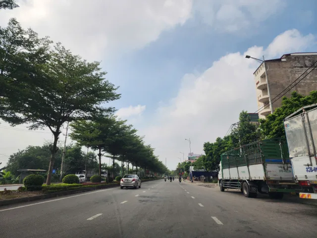 🏘️Bán Nhà 4 Tầng Mặt QL1A, Thị Trấn Lim, Tiên Du Mt 4.1m Dt 79m2 Giá 12.5 Tỷ lh e Điệp 0395777369