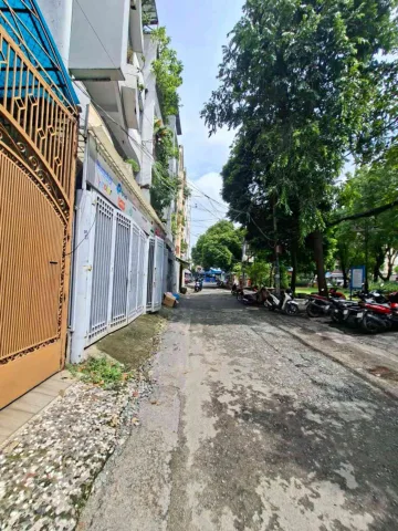 Bán Nhà Mặt Tiền Kinh Doanh, DT 73m2 có sẵn 73 m2 thổ cư giá 19.5 tỷ tại Đường Phan Đăng Lưu Quận Bình Thạnh TP. Hồ Chí Minh